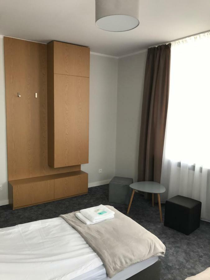 7 Rooms Mtp Poznan Luaran gambar
