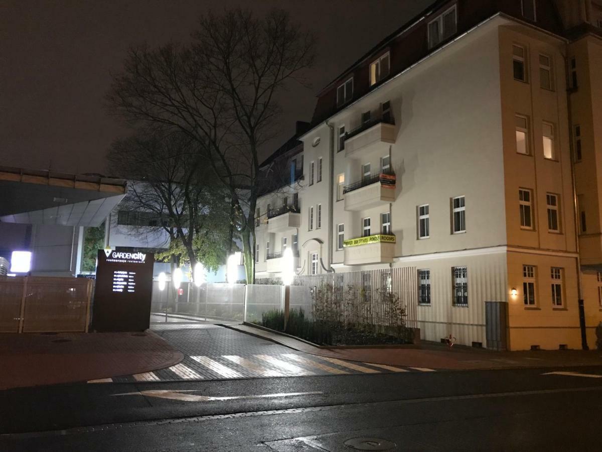 7 Rooms Mtp Poznan Luaran gambar