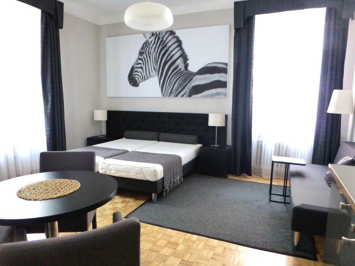7 Rooms Mtp Poznan Luaran gambar